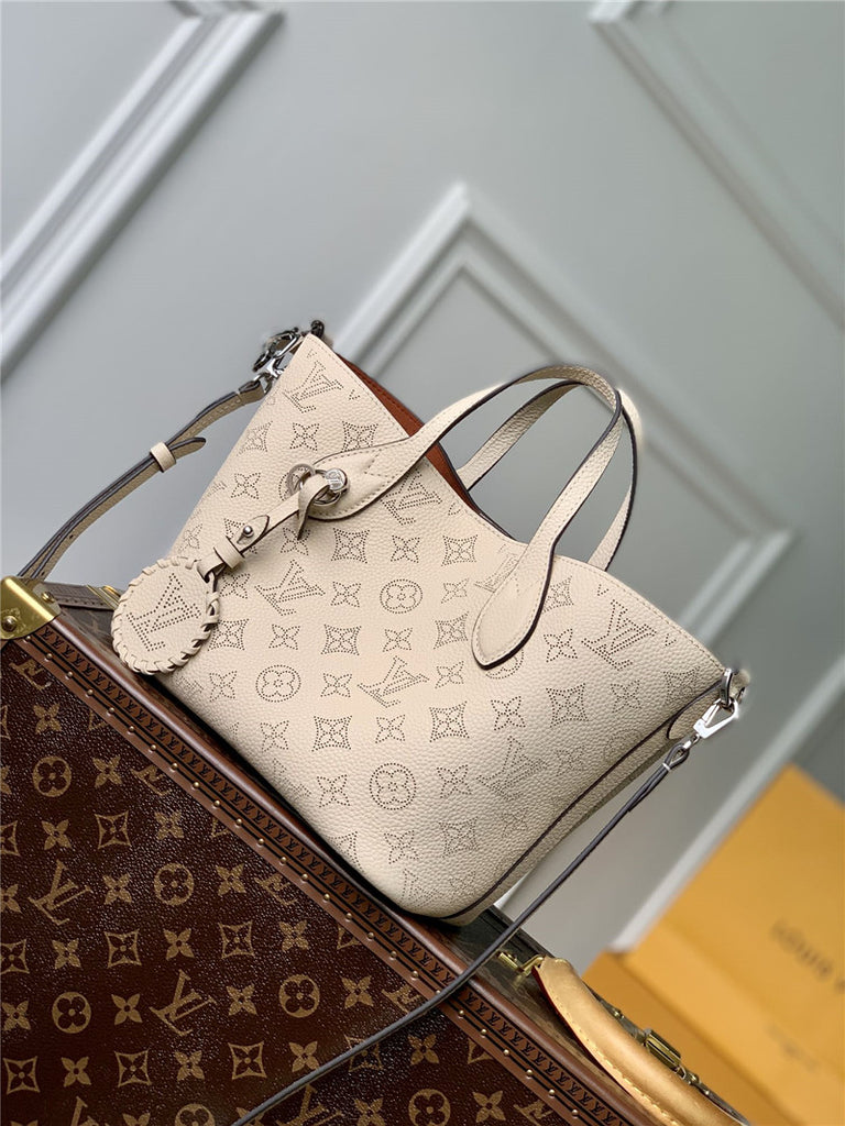 LOUIS VUITTON blossom mm