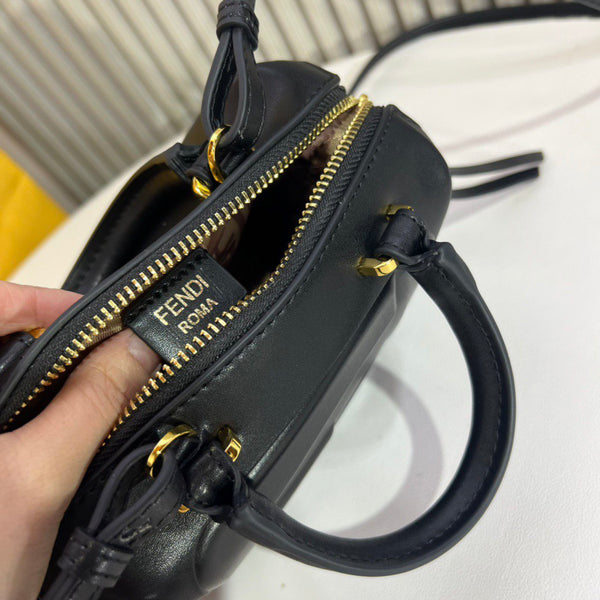 Best Fendi Replica Mini Top Handle Bag in Black for Women | Pochettebag