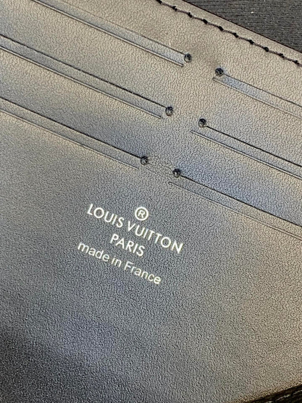 Louis Vuitton Quest Bag - Authentic AAA Bags at Pochettebag