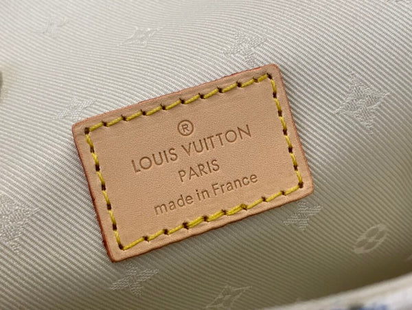 Louis Vuitton Wallet on Chain Ivy | Affordable Luxury Bags | Fake Wallets Online | Pochettebag